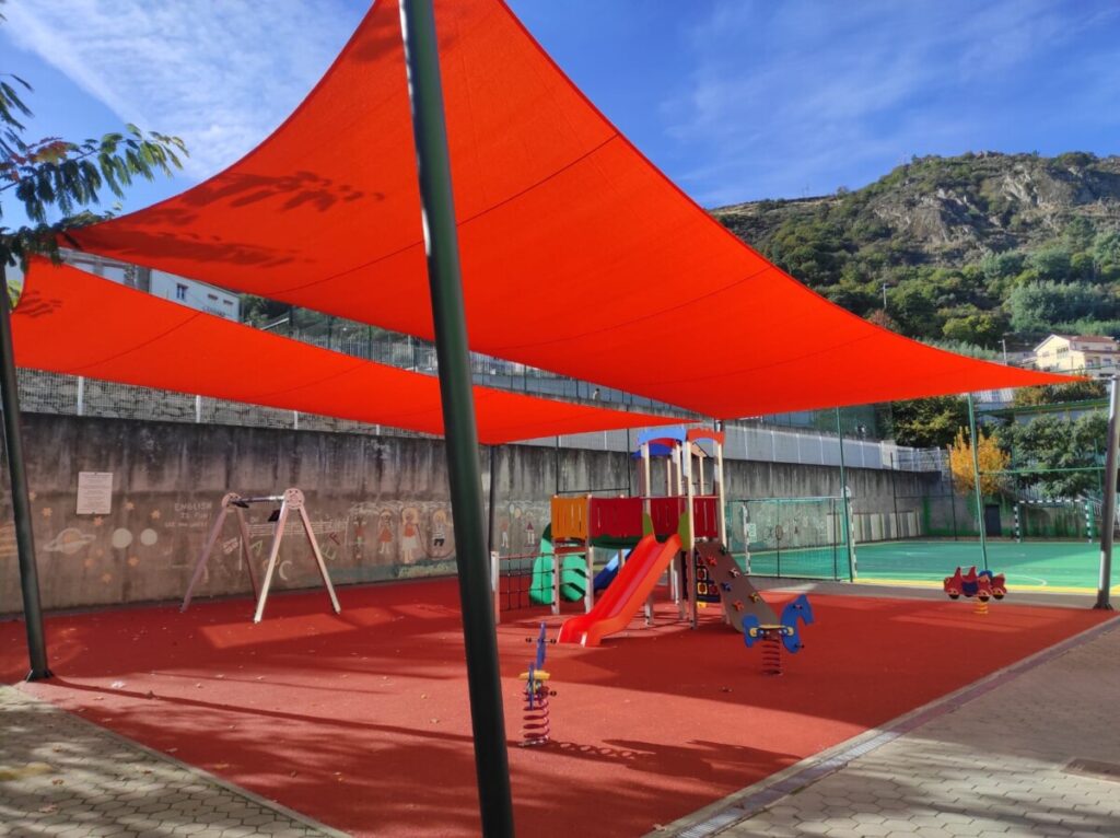  Tabuaço requalifica parque infantil do Centro Escolar