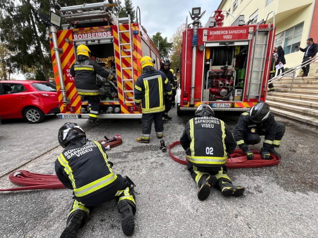  Sirenes e fumo: simulacro testa segurança do hospital psiquiátrico em Viseu