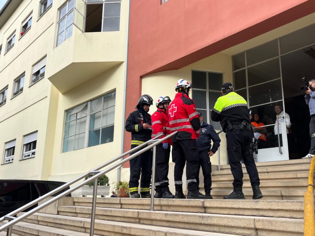  Sirenes e fumo: simulacro testa segurança do hospital psiquiátrico em Viseu