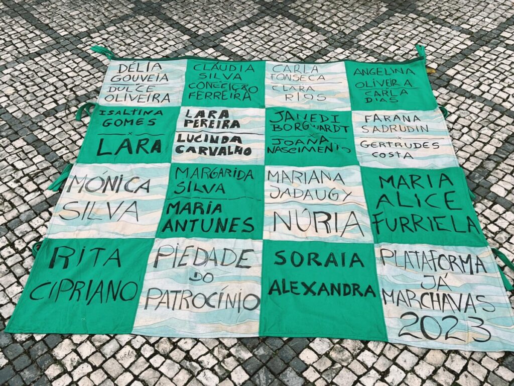  Plataforma Já Marchavas cria manta de retalhos para assinalar Dia pela Eliminação da Violência contra Mulheres