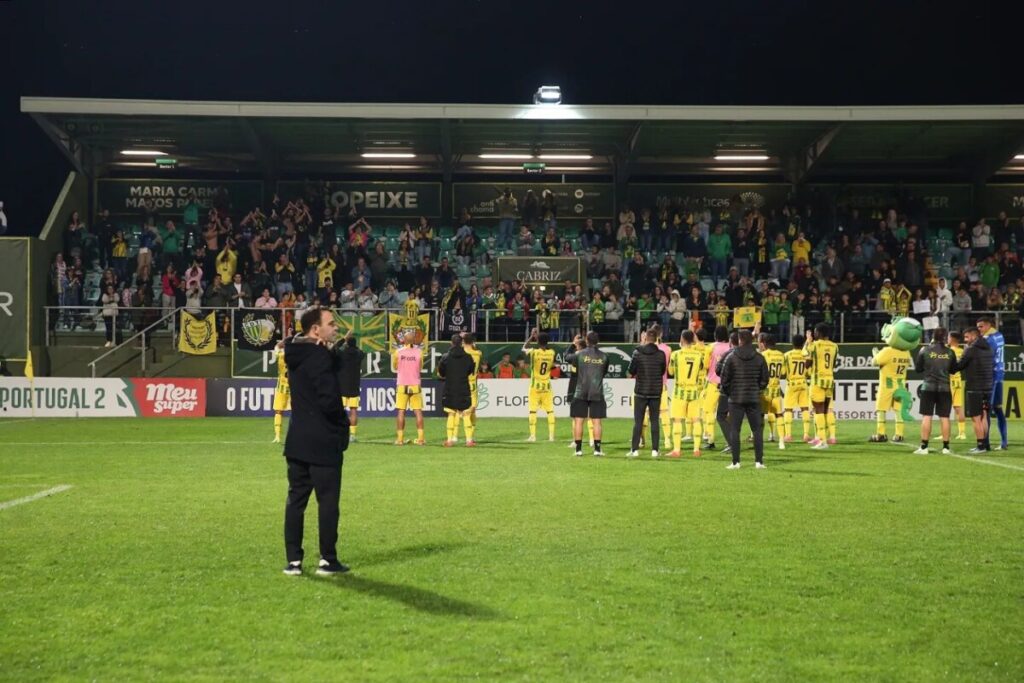 cd tondela 2024 Treinador do Tondela antevê “jogo difícil e extremamente competitivo” frente ao Feirense