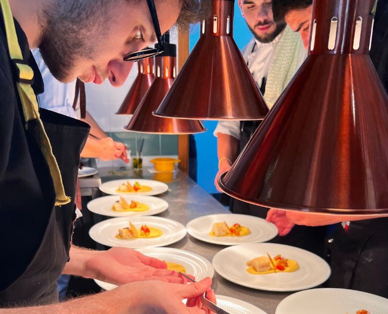  Alunos de Turismo reabrem restaurante da Escola em Seia