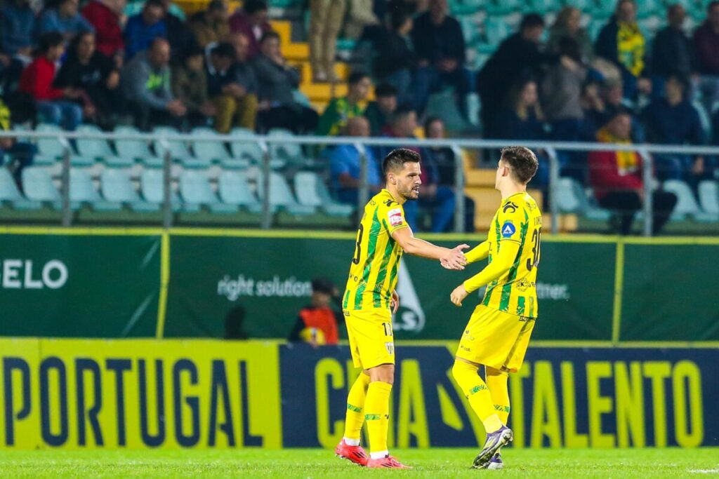  Tondela soma sexta vitória consecutiva e mantém liderança da Segunda Liga