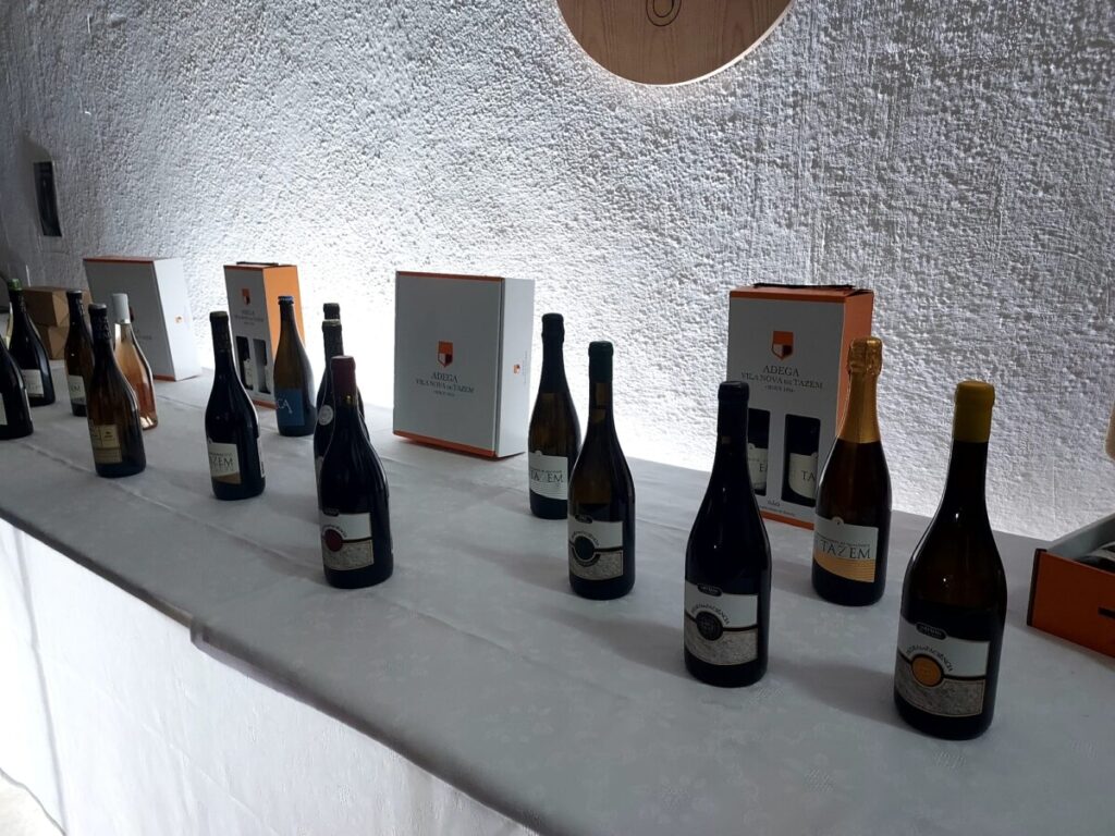  Adega de Vila Nova de Tazem lança dois novos vinhos