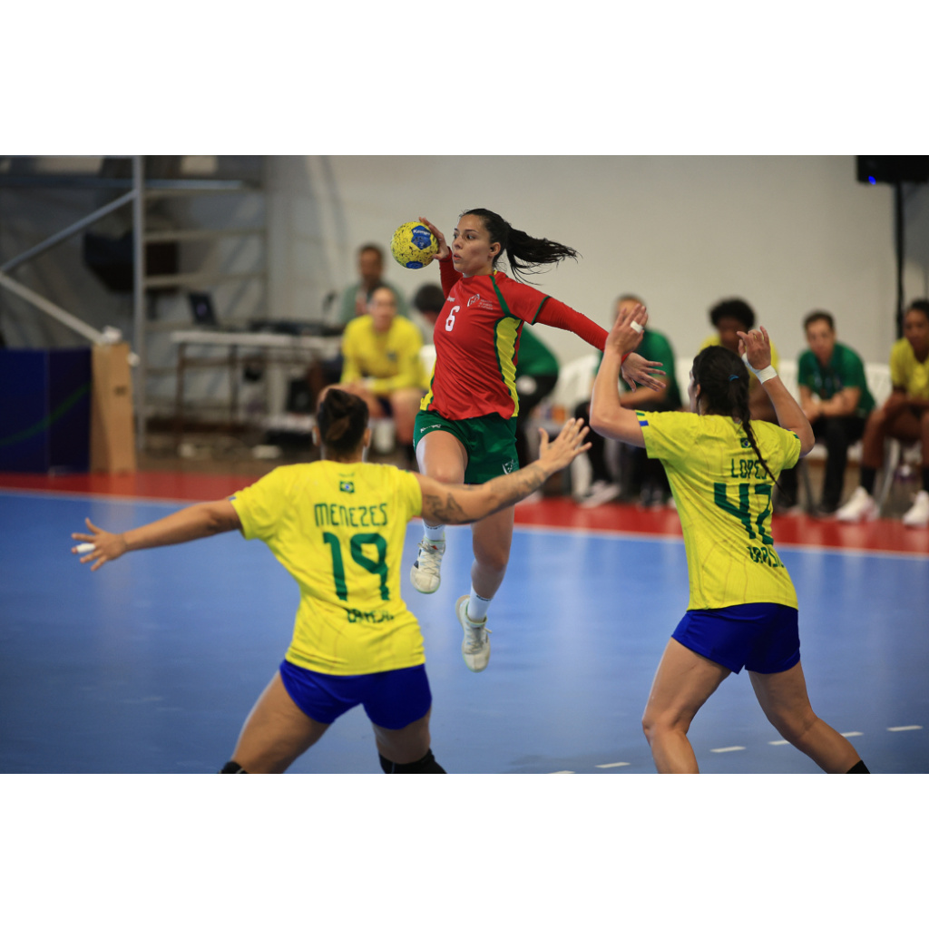 carolina monteiro academia sao pedro do sul portugal Jogadora da Academia de São Pedro do Sul chamada para o Europeu de andebol