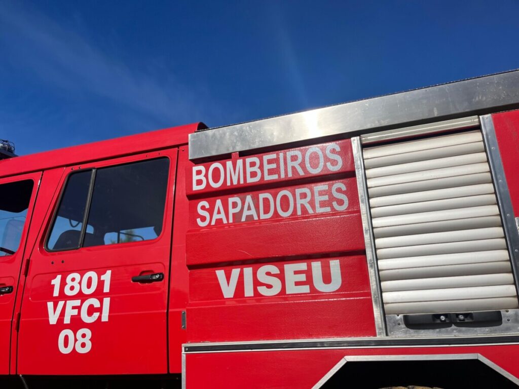  Incêndio em habitação faz quatro desalojados em Viseu