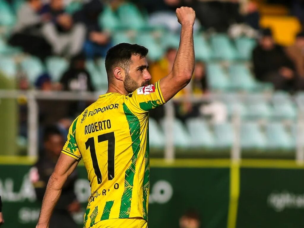  Avançado do Tondela está muito perto de ser o melhor marcador de sempre da Segunda Liga