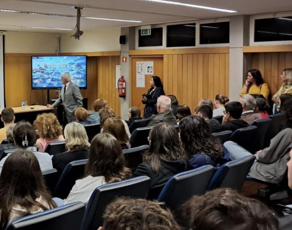  Cinfães recebe conferências sobre a história do chocolate e o rei D. Carlos