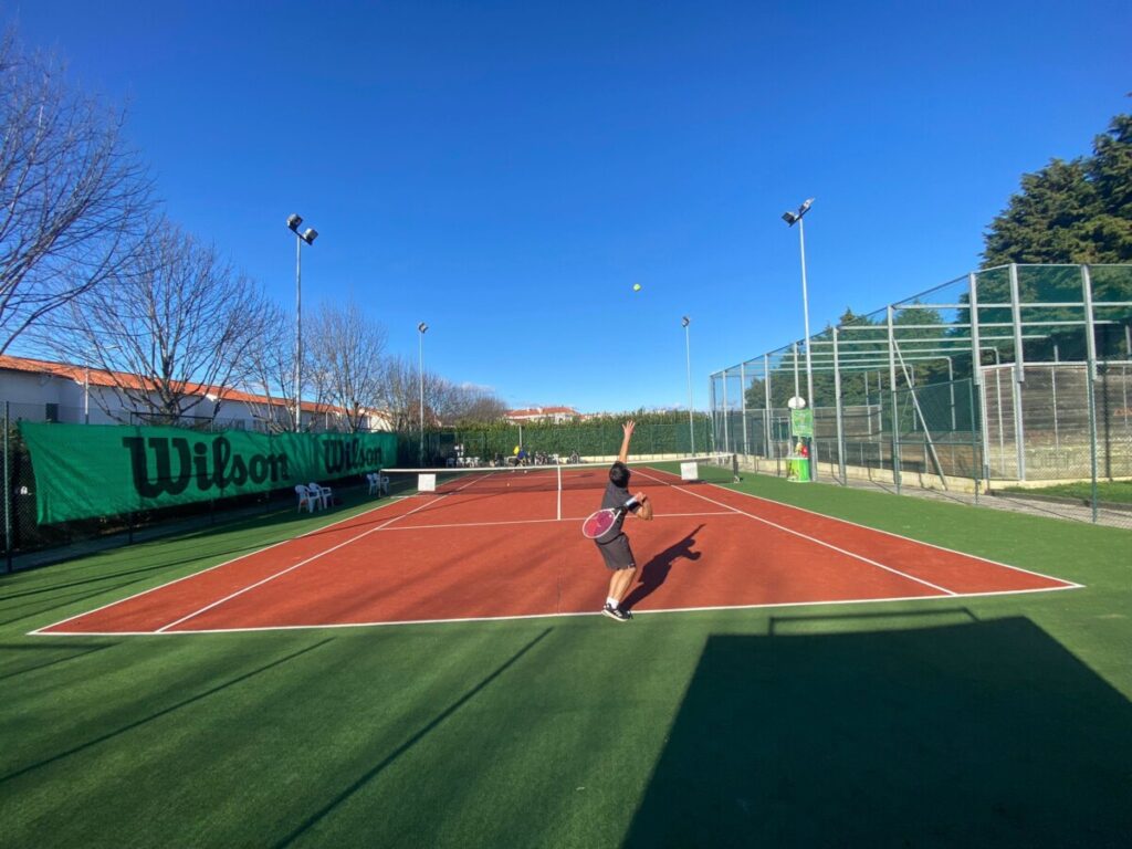  Ténis vai à escola em Tondela