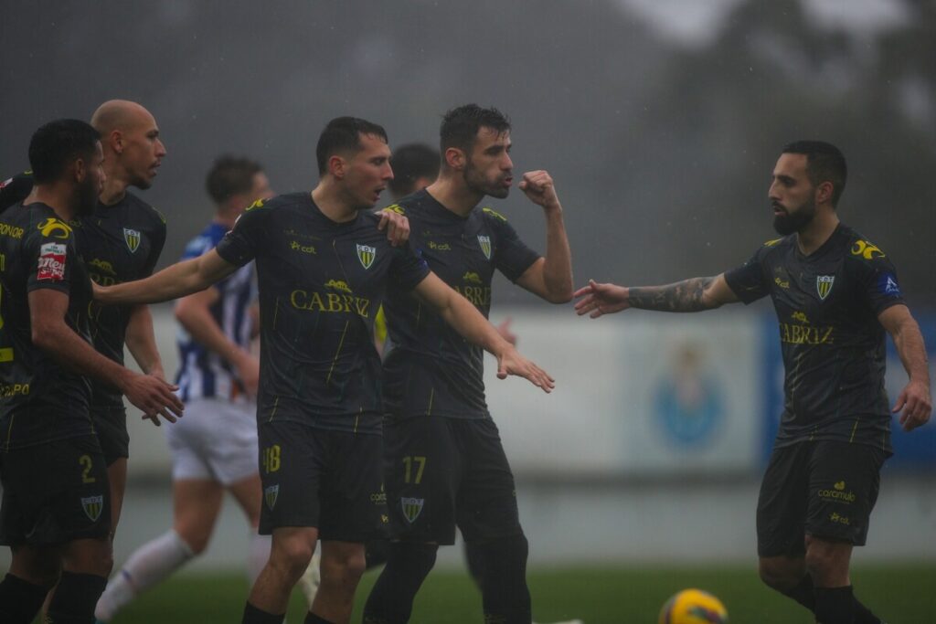  Debaixo de chuva e vento fortes, Tondela empata diante do FC Porto B