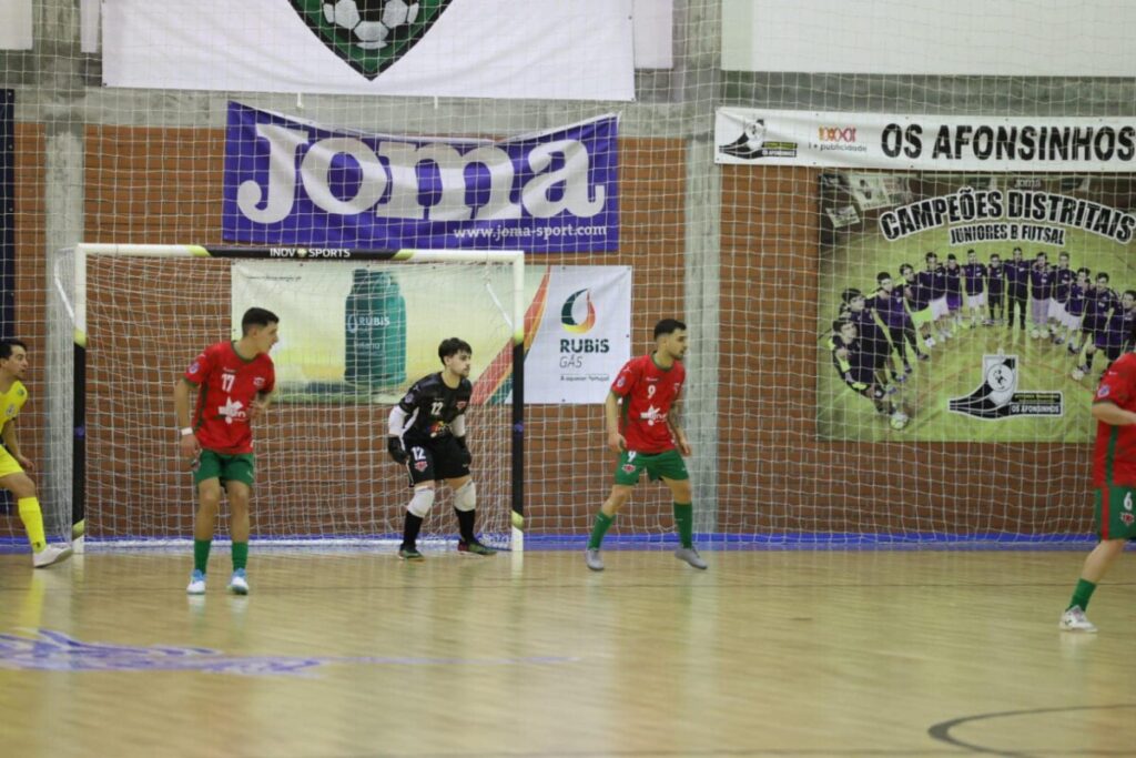  Viseu 2001 e ABC de Nelas vencem antes do clássico