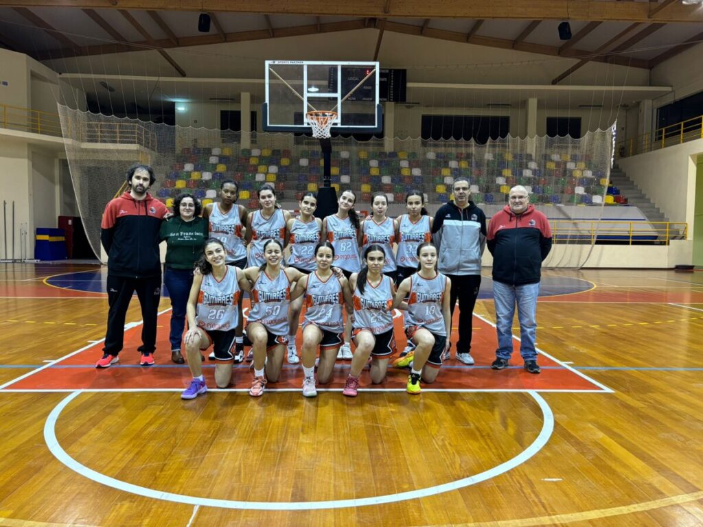  Basquetebol: Campeonatos distritais decididos em sub-16