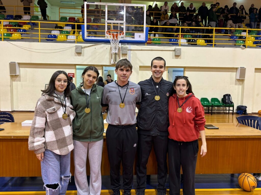  Basquetebol: Campeonatos distritais decididos em sub-16