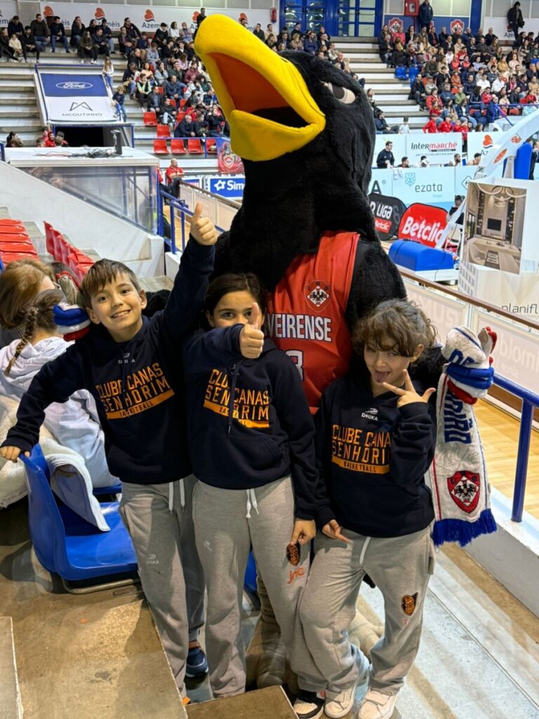  Basquetebol: Seleção distrital de sub-16 femininos treina para a Festa do Basquetebol Juvenil