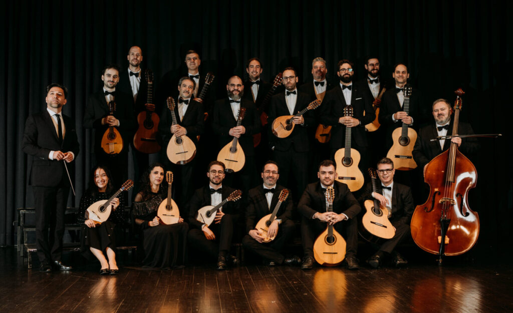  Lamego: Teatro Ribeiro Conceição recebe estreia mundial de projeto da Orquestra de Guitarras e Bandolins