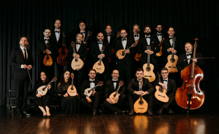 Orquestra de Guitarras e Bandolins