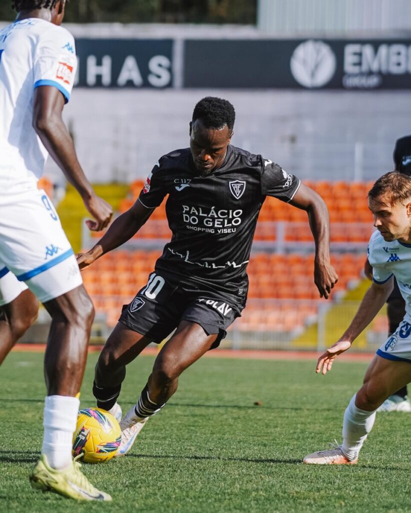  Sérgio Vieira estreou-se com um empate no comando do Académico de Viseu