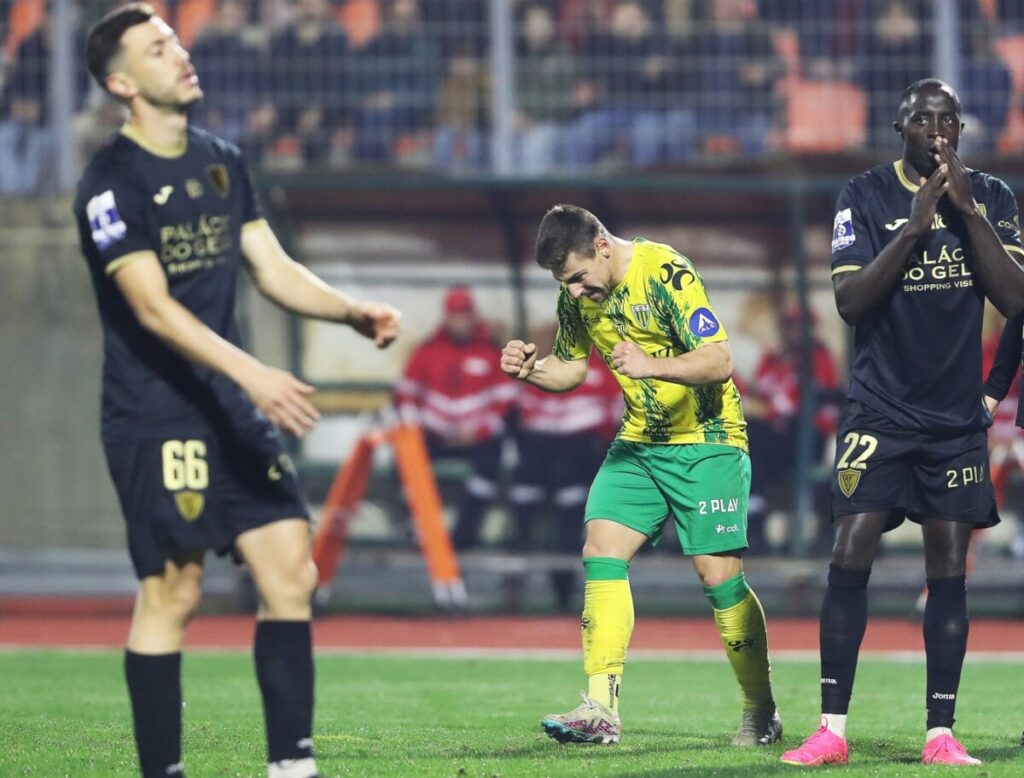  Académico de Viseu x Tondela: os números e as estatísticas de uma rivalidade histórica