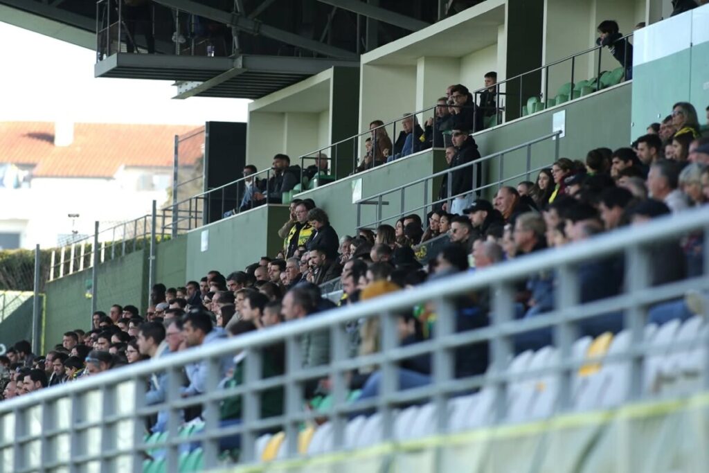 cd tondela adeptos CD Tondela reúne em Assembleia Geral com a venda da maioria da SAD e a futura academia em cima da mesa