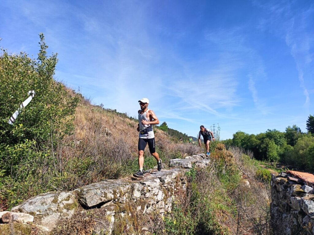  Feriado do 1º de maio celebrado com Trail Rota do Varosa, em Tarouca