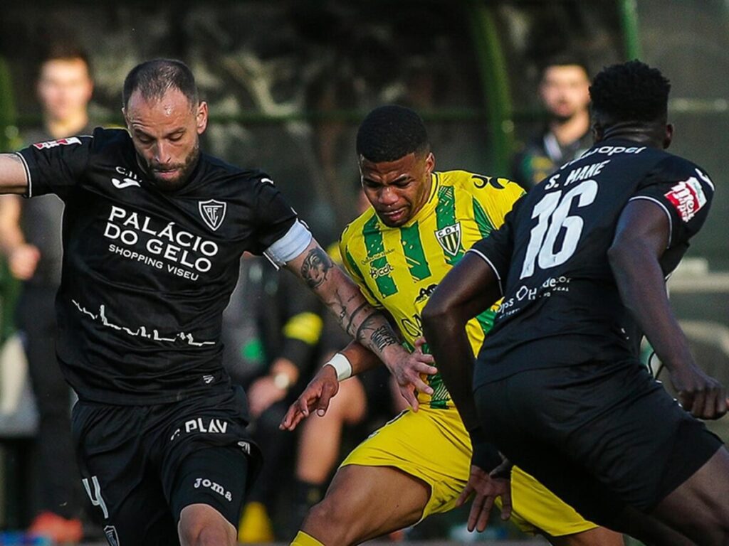  Académico de Viseu e Tondela já sabem quem os vai apitar no próximo fim de semana