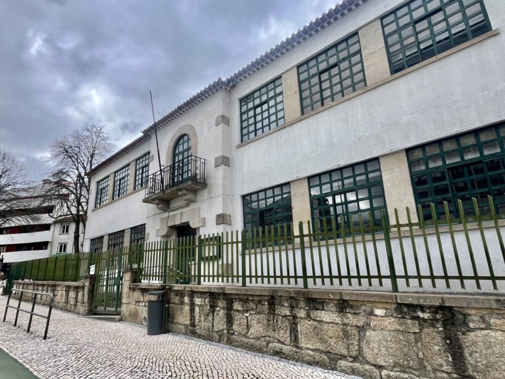  Pais denunciam falta de casas de banho em escola de Viseu