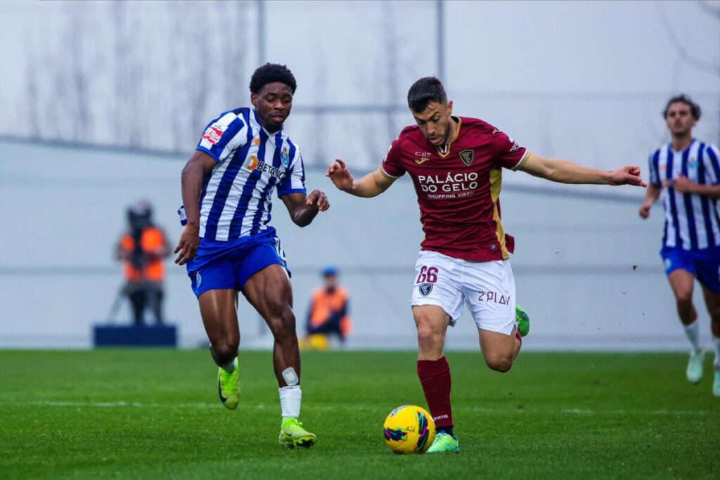  Reforços ajudam FC Porto B a vencer Académico de Viseu