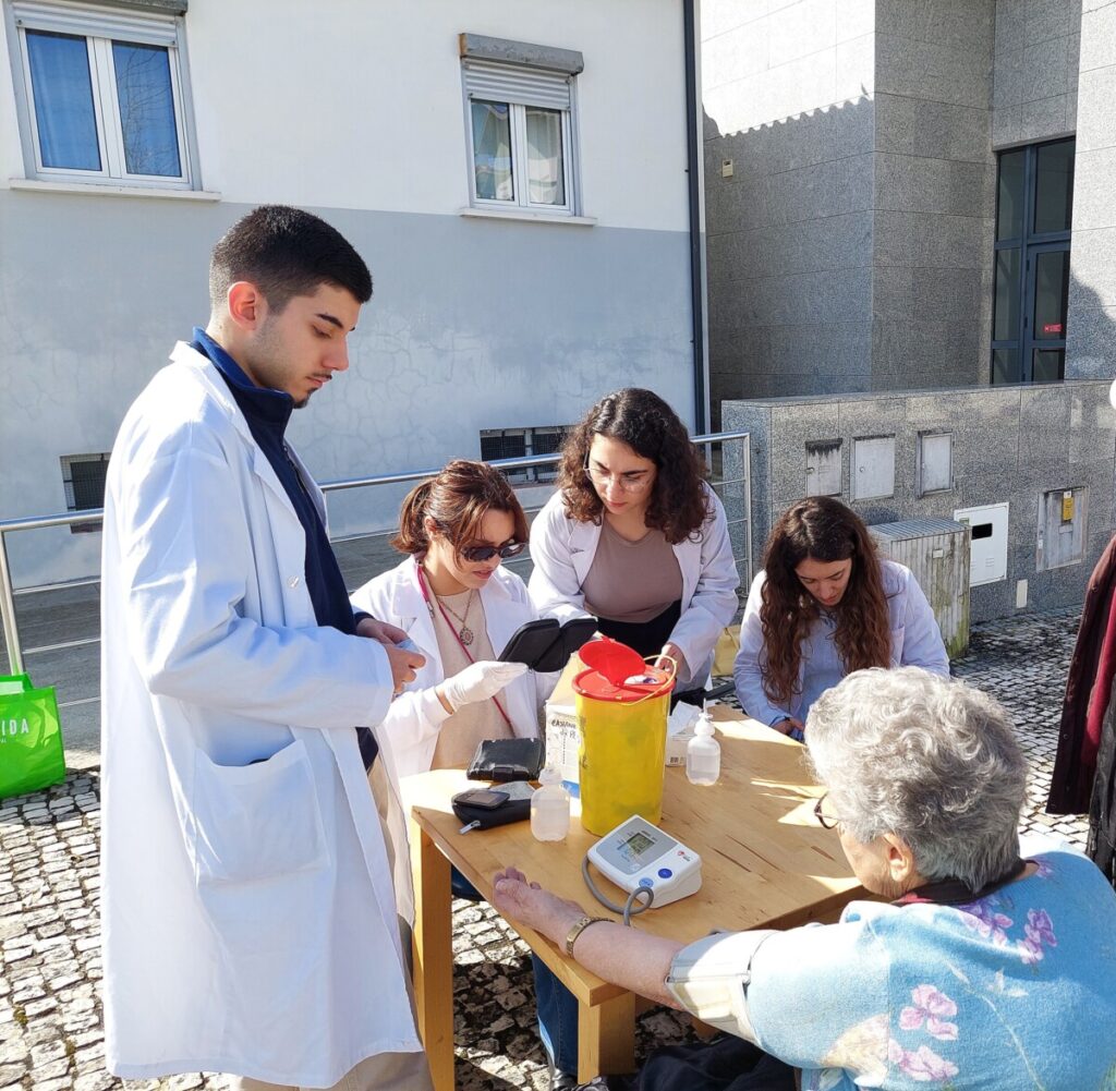  Mortágua: Estudantes de Medicina promovem rastreios de saúde gratuitos