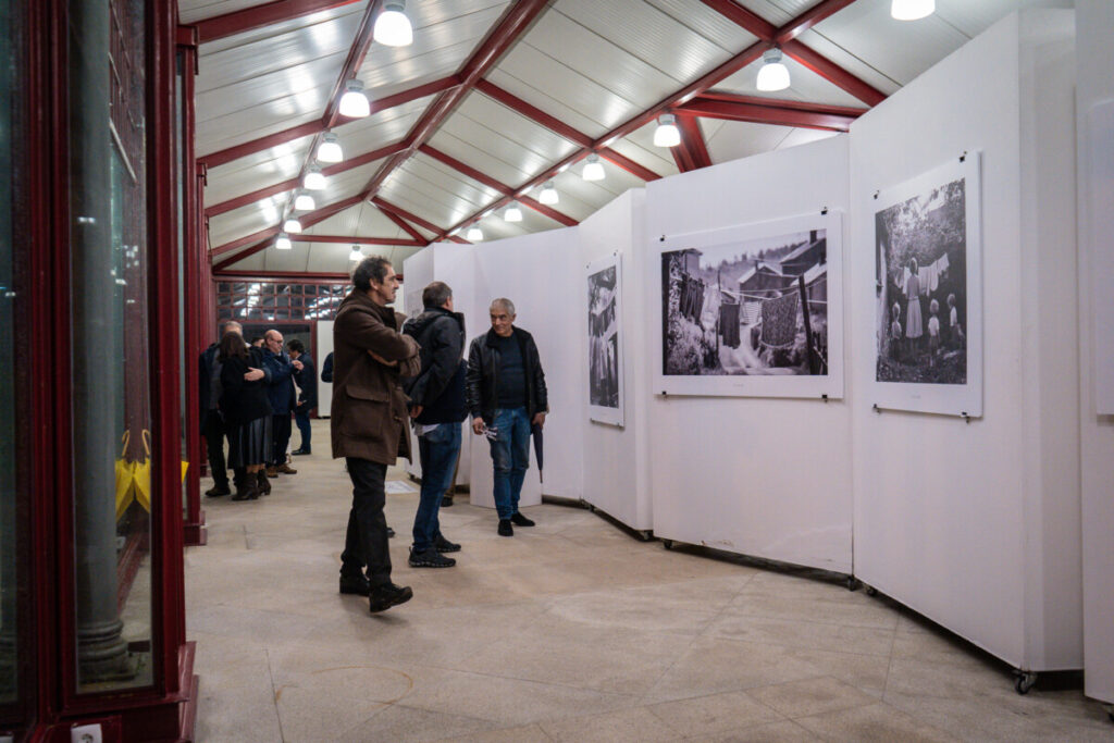  Exposição "Roupa Branca" no Mercado Velho de Tondela