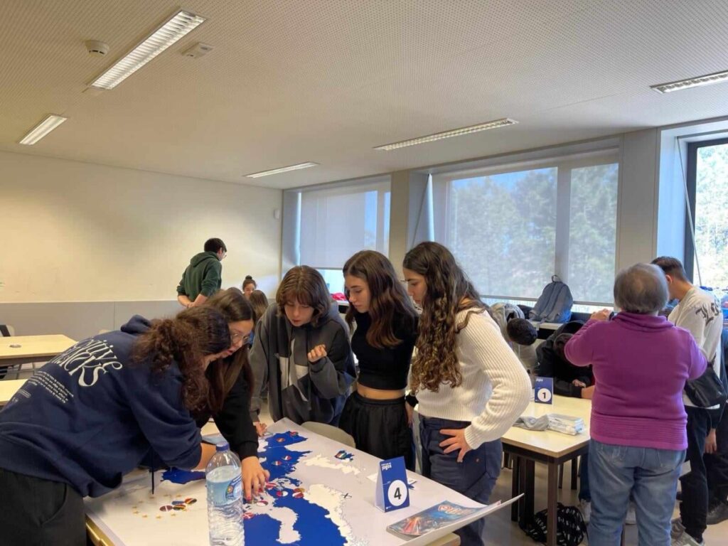  Escolas de Viseu Dão Lafões recebem projeto que dá a conhecer a União Europeia